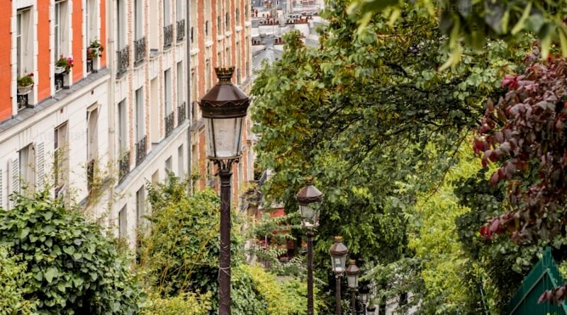 Exploring 2 Rue du Général